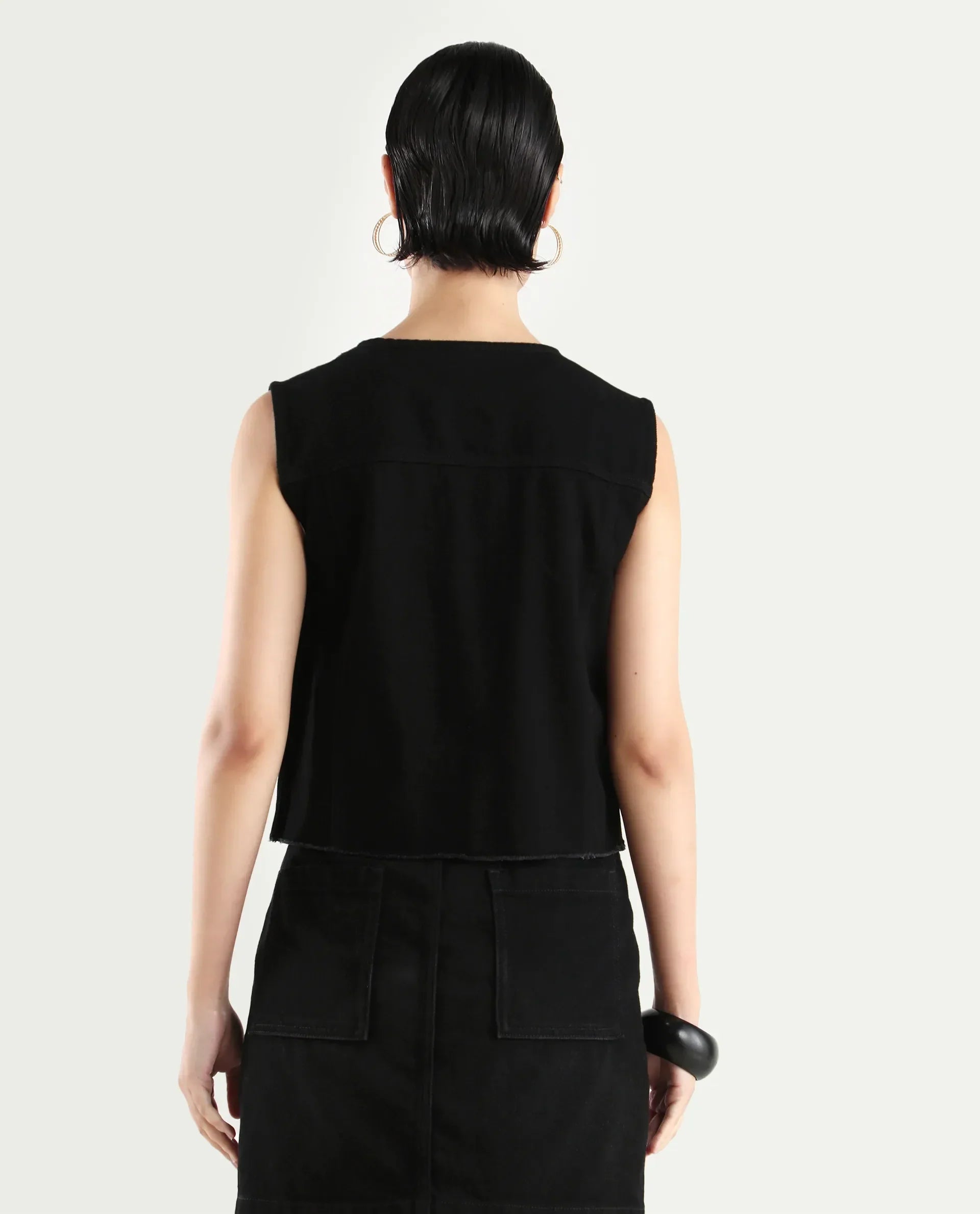 Rareism Women's Laze Black Cotton V-Neck Plain Sleeveless Crop Regular Fit Jacket
