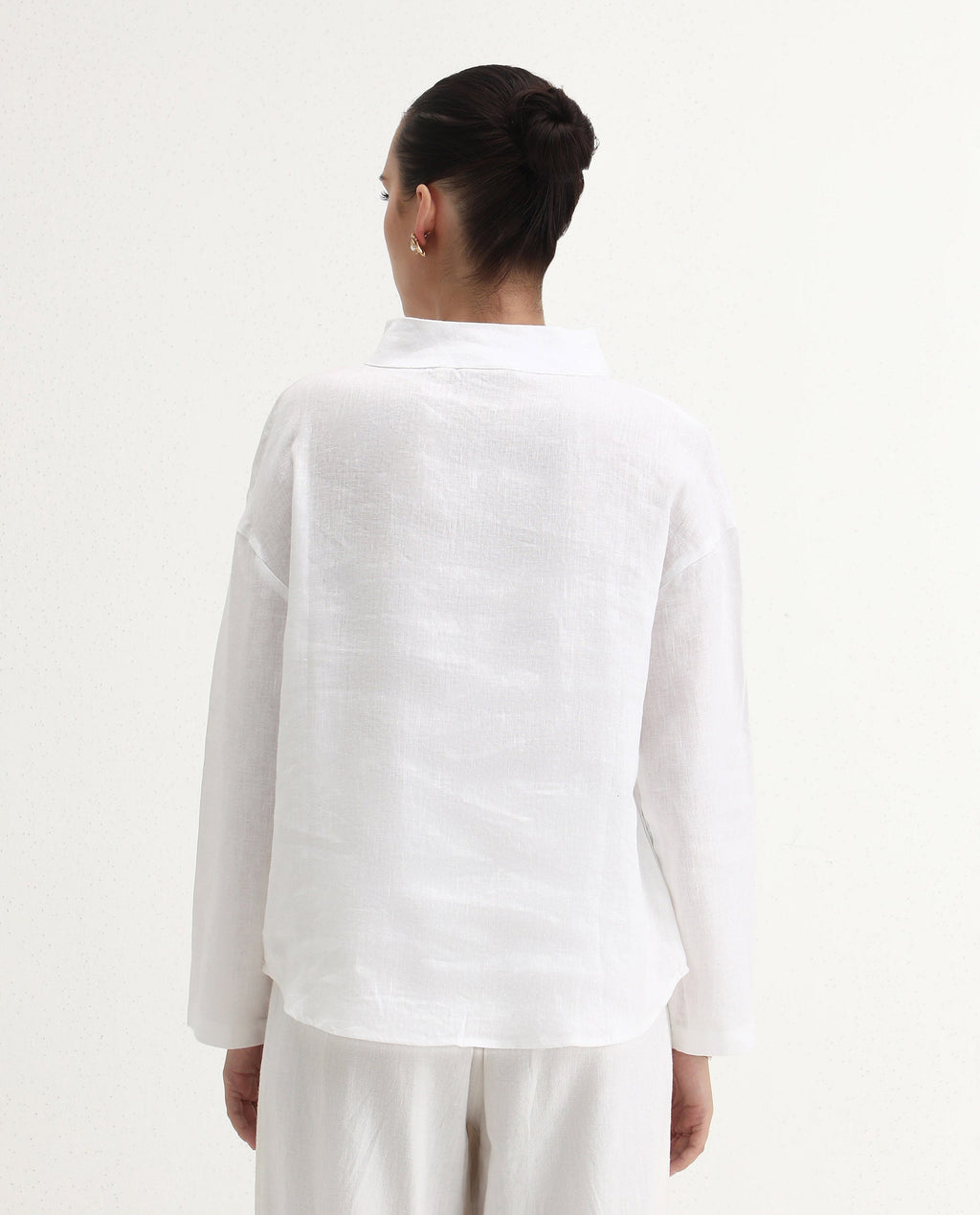 Rareism Women's Mayotte White Linen Mandarin Collar Plain Relaxed Fit Top