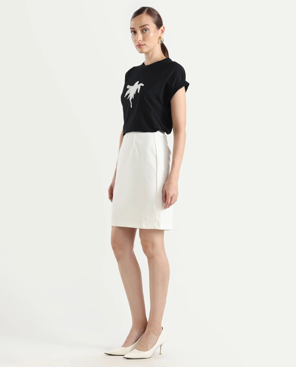 Rareism Women's Melunia White Polyester Blend Plain Knee Length Straight Fit Skirt