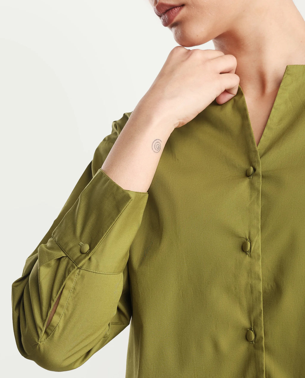 Rareism Women's Nagoya Green Cotton Blend Crew Neck Plain Cuffed Sleeve Regular Fit Top