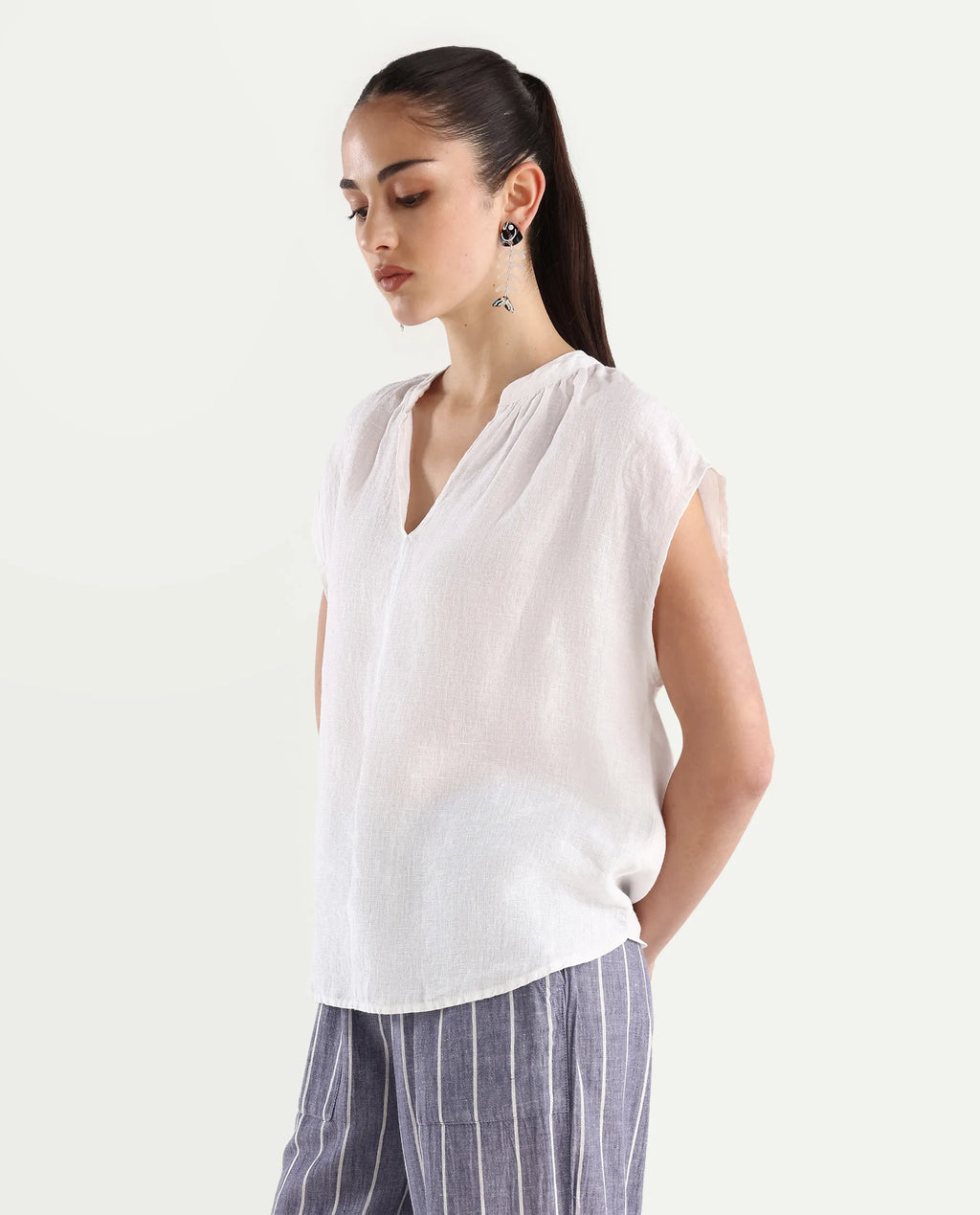 Rareism Women's Nenso White 100% Linen Extended Sleeves Mandarin Collar Relaxed Fit Plain Top