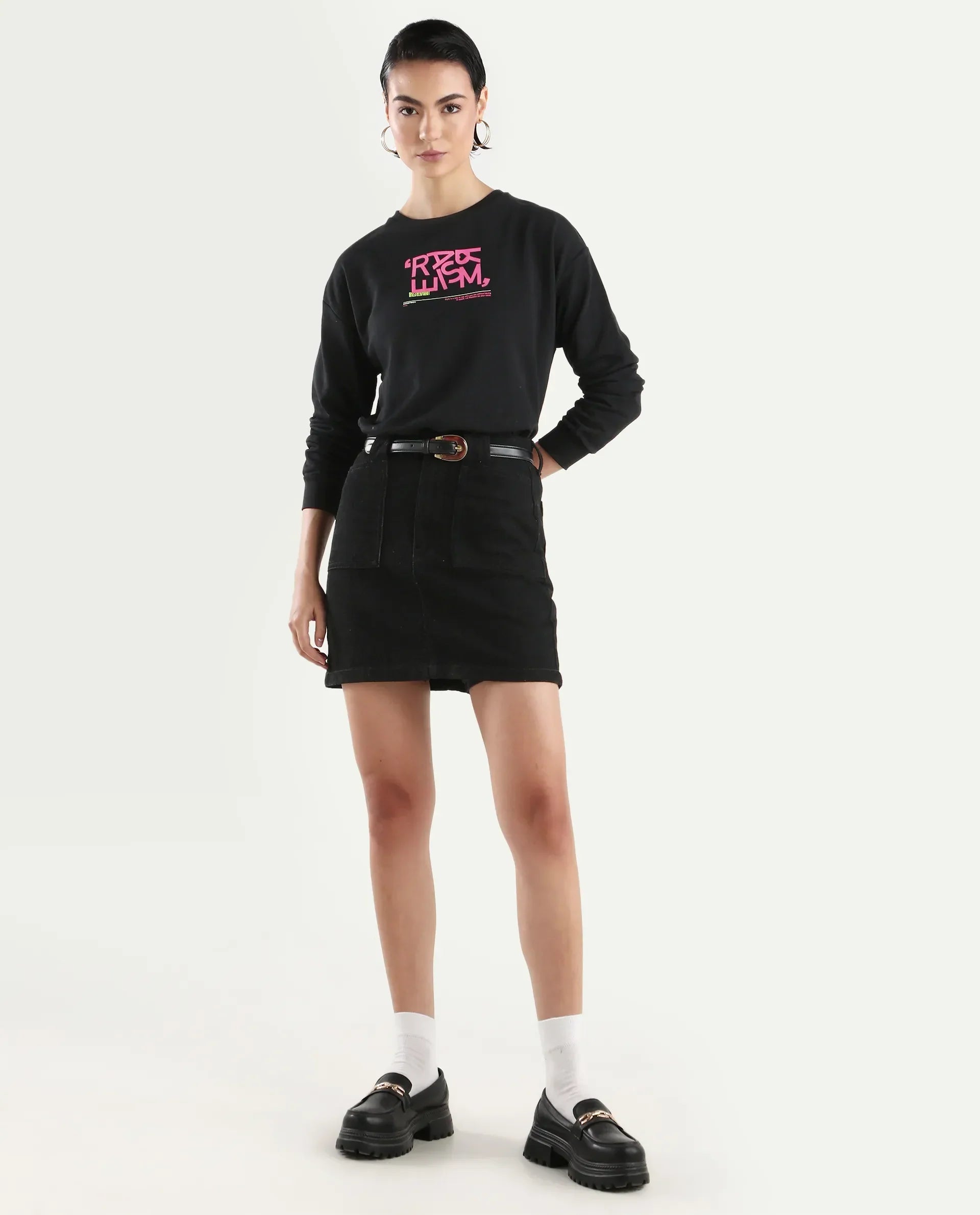 Rareism Women's Perio Black Cotton Blend Crew Neck Graphic Print Regular Fit Sweatshirt