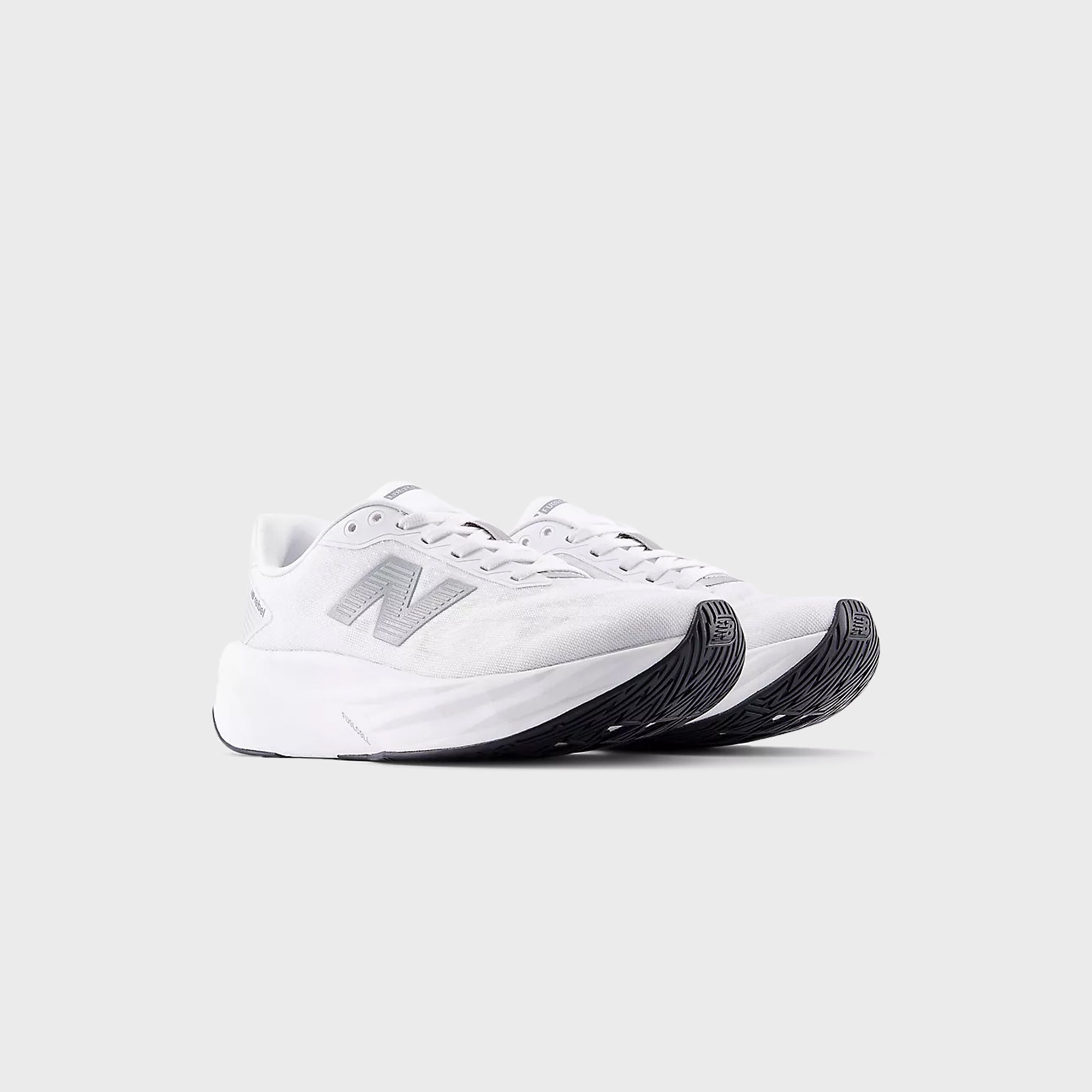 New Balance FuelCell Rebel v5 - White / Silver Metallic