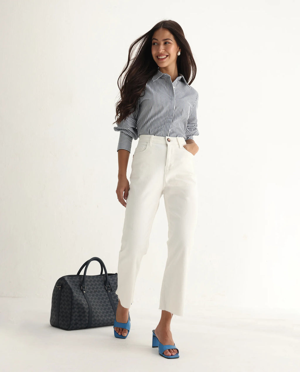Rareism Women's Winona White Cotton Blend Plain Ankle Length Classic Bootcut Jeans